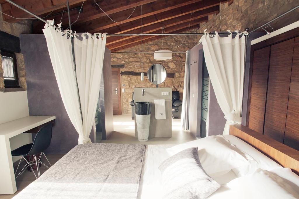 Hotel Restaurante Masia La Torre Mora de Rubielos Oda fotoğraf